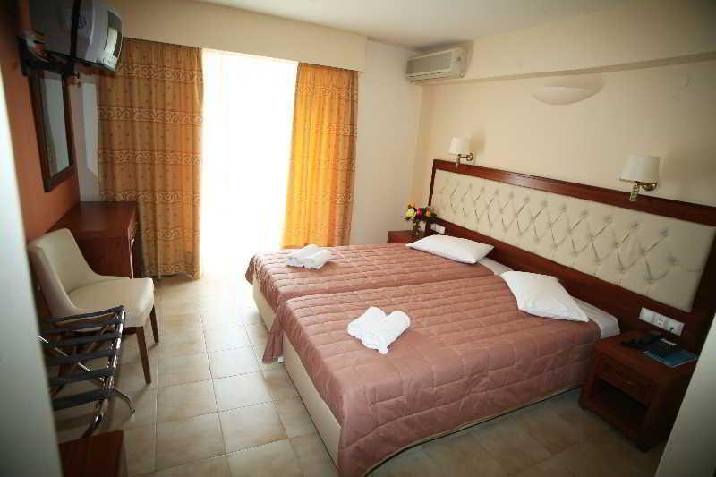 La Cite Hotel Lixouri Buitenkant foto